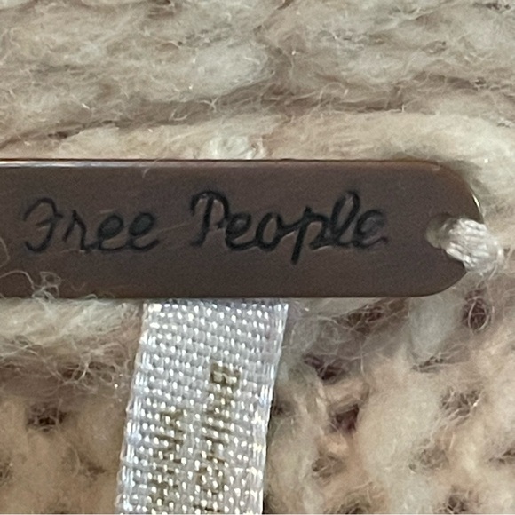 Free People far away cable Cream Button-Up Cardigan w/ collar - Picture 6 of 7